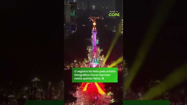 Imagens impressionantes: mexicanos tomam avenida em comemoração à vitória sobre a Coreia do Sul