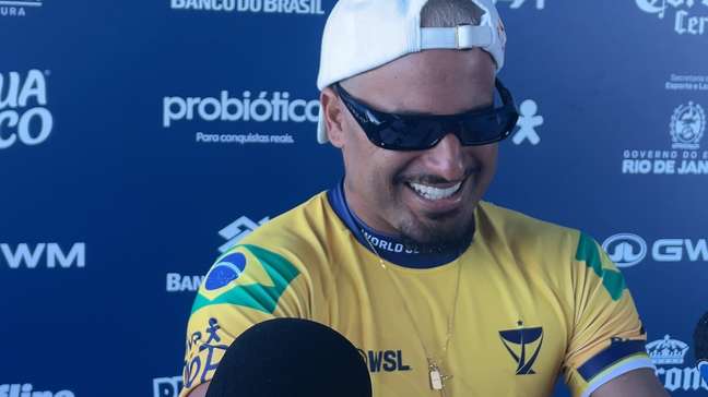 Ítalo Ferreira avança às oitavas da WSL: ‘Quando a gente entra na competição é para vencer’