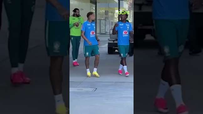 Dupla do hexa? Vini Jr. e Neymar entram juntos para treino em meio à expectativa de estreia