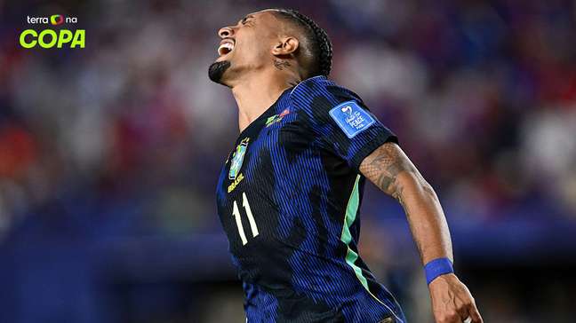 Raphinha tem lesão confirmada e desfalca Brasil na Copa