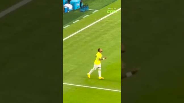 Foi alto? Veja reação da torcida à entrada de Neymar no jogo