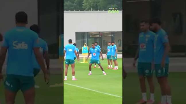 Neymar, Endrick e Matheus Cunha vão para o centro em 'jogo do bobinho' da Seleção #shorts