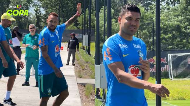 Casemiro é flagrado reclamando do ‘calor’ em treino da Seleção com sensação térmica de 42ºC