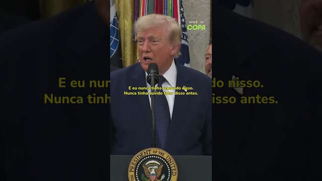 Trump admite que falou de cartão vermelho com a Fifa e critica Raphael Claus #shorts