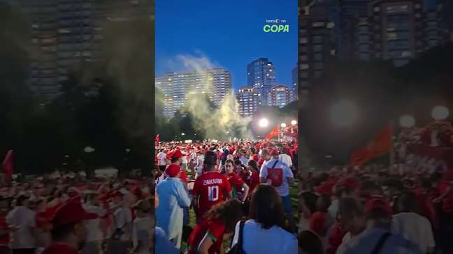 Torcida do Marrocos faz festa em ponto turístico de Boston antes de partida contra a França #shorts