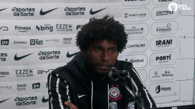 Hugo Souza admite impacto de atrasos nos pagamentos do Corinthians: ‘Não é bom para nós’