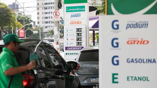 Conselho eleva para 32% o teor de etanol na gasolina em meio ao conflito entre EUA e Irã