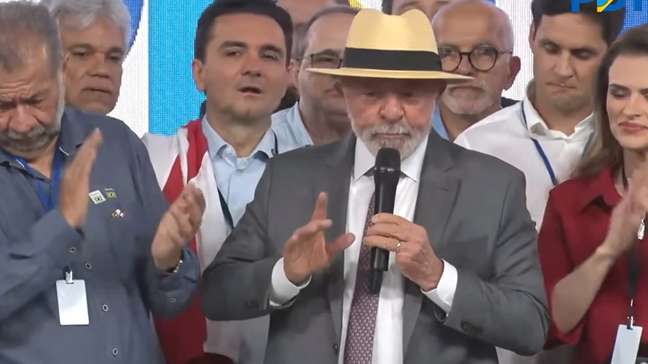 Lula desafia Marco Rubio a apoiar Flávio Bolsonaro nas eleições: 'Que monte o comitê'