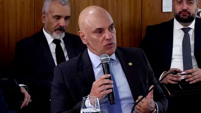 Moraes elogia Pix Pensão e diz que 'quase dois mil homens preferem ficar presos do que pagar pensão'