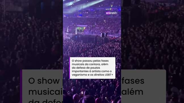 Xuxa emocionou em primeiro show na turnê de despedidas com voo de nave icônica