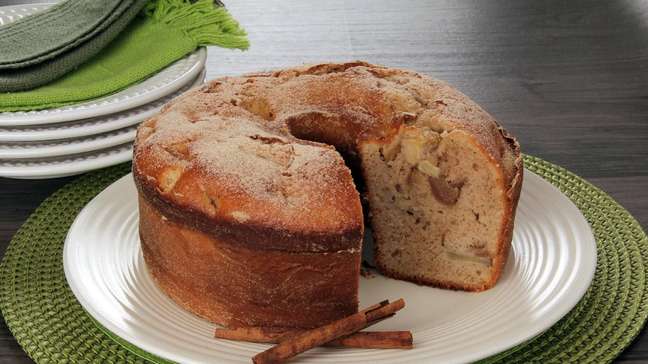 Sem banana? Faça este bolo de maçã no liquidificador