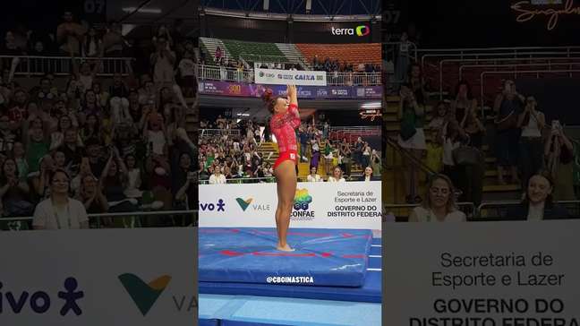 Rebeca Andrade conquista a maior nota do mundo no salto em 2026 #shorts