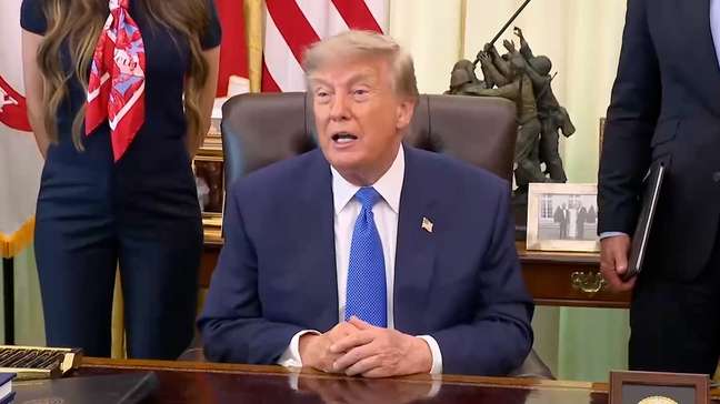Trump diz que EUA são os únicos que têm controle sobre Ormuz: 'Controle total'