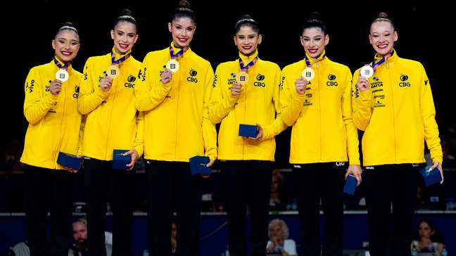 Brasil conquista ouro inédito no Mundial de ginástica rítmica com maior nota do ano