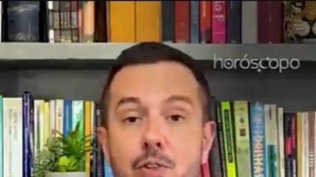 André Mantovanni lê a Carta da Semana de 16 a 22 de agosto