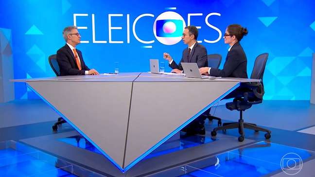 Zema critica vacinação obrigatória em país democrático e diz ter tomado todas as doses contra a Covid-19