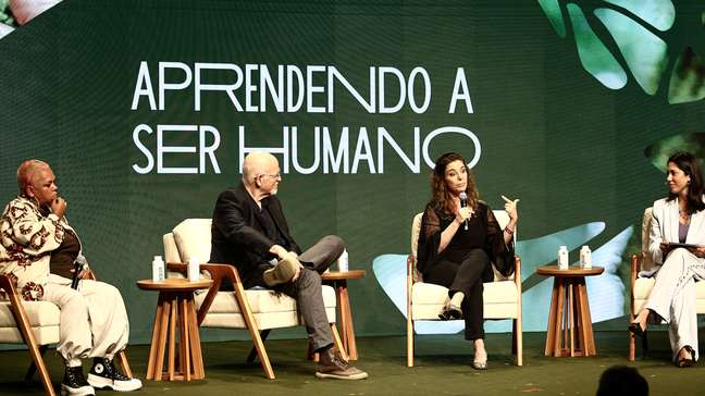 ‘Afastam do que é importante’: especialistas alertam para o excesso de telas e o impacto na educação