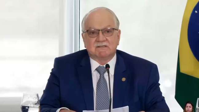Fachin comenta crise no STF: ‘Resposta será firme, proporcional e rigorosa’
