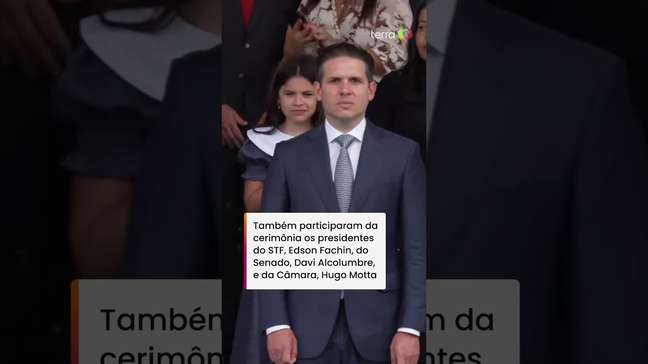 Lula desfila ao lado de Janja em evento com a presença de chefes dos Três Poderes #shorts