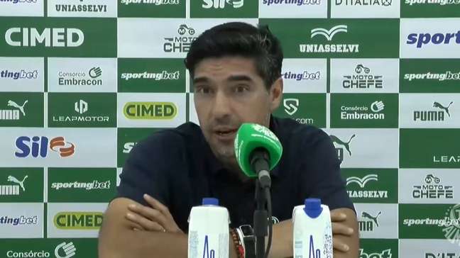 Abel diz que Flamengo tem ‘obrigação de fazer muito mais’ pelo título