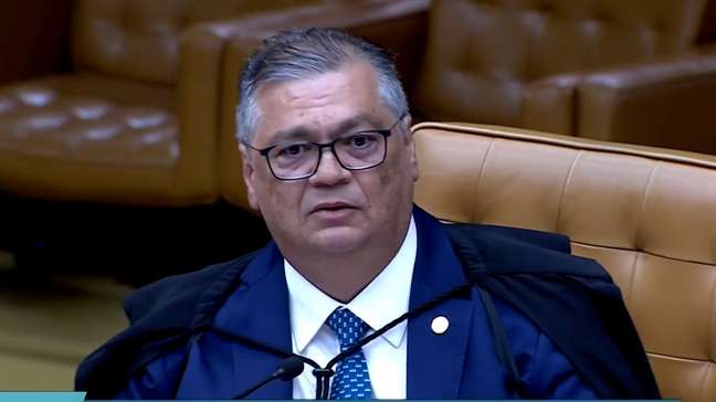 Dino pede resposta isonômica em caso envolvendo Moraes: 'Não podemos adotar o direito penal do Facebook'
