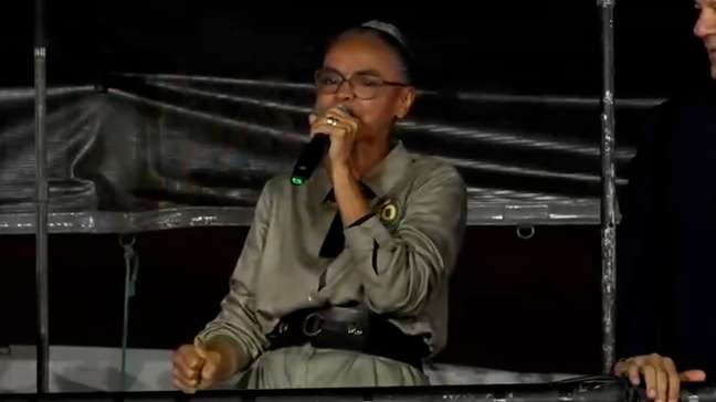 Marina Silva se confunde e cita número de Salles em ato de Lula em SP