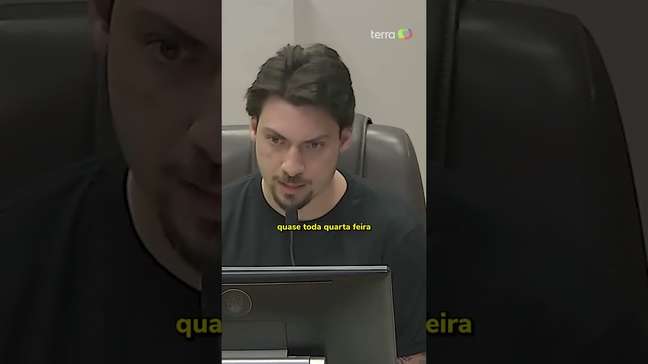 Jair Renan Bolsonaro pede para não ser descontado por falta, e vereador se exalta #shorts