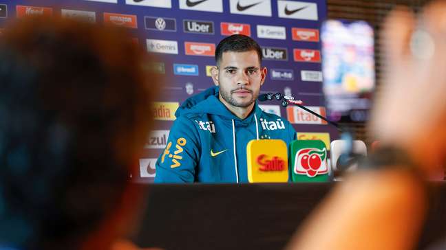 ‘Quem tinha que bater era eu, não o Vini’, diz Bruno Guimarães sobre pênalti perdido na Copa