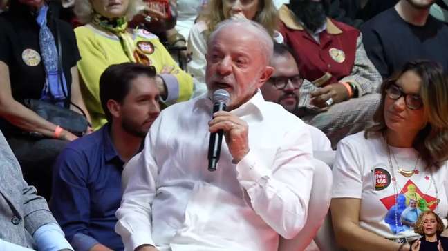Lula chama bets de 'lavagem de dinheiro' e diz que dará fim às apostas