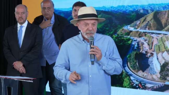 Lula provoca Flávio e diz que ‘amigo de presidente é o povo, não é o Vorcaro’
