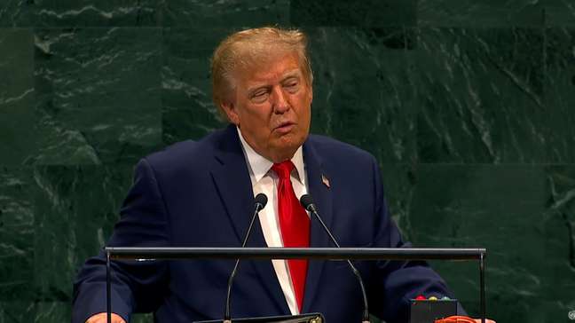 Governo Trump revoga vistos de 27 autoridades da América Latina em ação 'anti-corrupção'