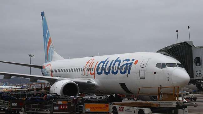 Vídeos mostram desespero de passageiros após briga entre pilotos e queda de altitude em pleno voo