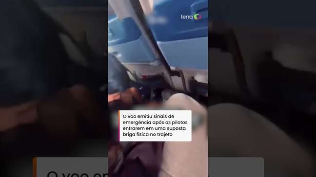 Piloto é esfaqueado em voo de Dubai para Israel, avião despenca e faz pouso de emergência #shorts