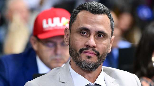 Eleições em MG: especialistas explicam vitória de Cleitinho e vantagem de Flávio sobre Lula