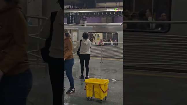 Fortes chuvas causam alagamentos, transtornos e colocam São Paulo em estado de alerta severo #shorts