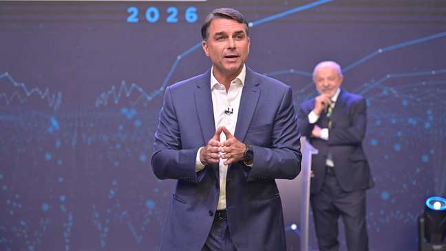 Flávio defende Bolsa Família até para empresários ao negar que acabará com o benefício social