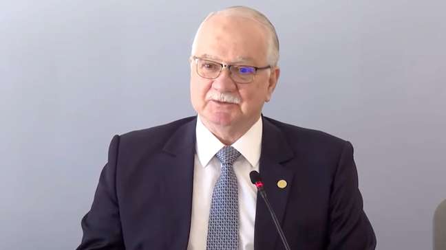 Fachin diz que democracias podem ruir por 'meios aparentemente legais'