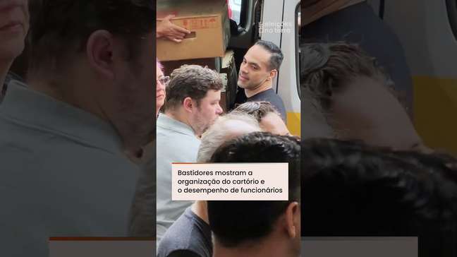 Urnas eletrônicas são enviadas aos locais de votação em SP #shorts