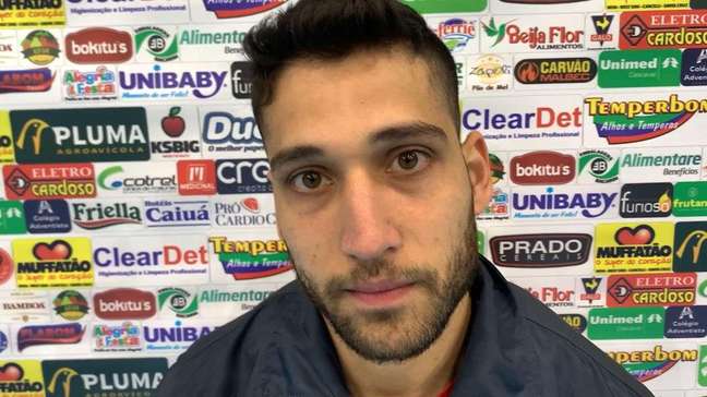 André Deko vai jogar no exterior e rescinde com o Cascavel Futsal