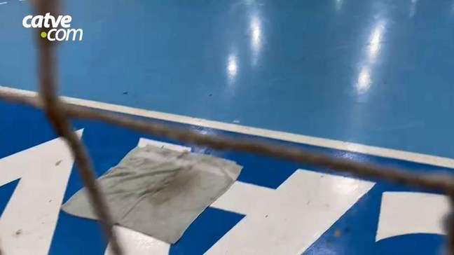 Em jogo interrompido por goteiras e apagão, Cascavel Futsal vence Magnus na Liga Nacional de Futsal