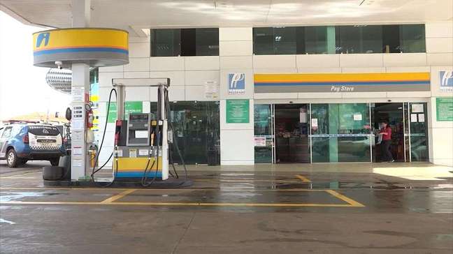 Valor da gasolina caiu quase 25% em um mês no Paraná